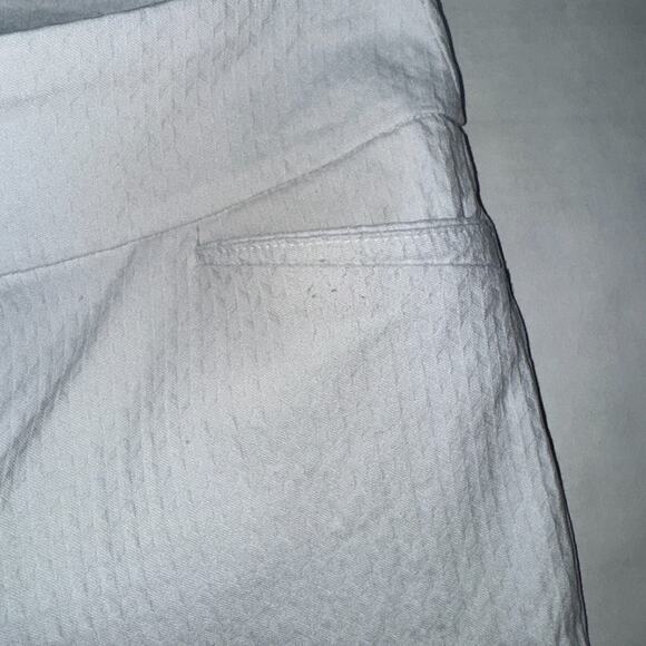 Van Heusen Women 4 Short Pants Office Causal Basic BusinessTextured Comfort - Picture 7 of 8